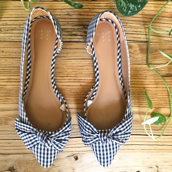 Cute monochrome gingham pointy flats - Picture 1 of 6